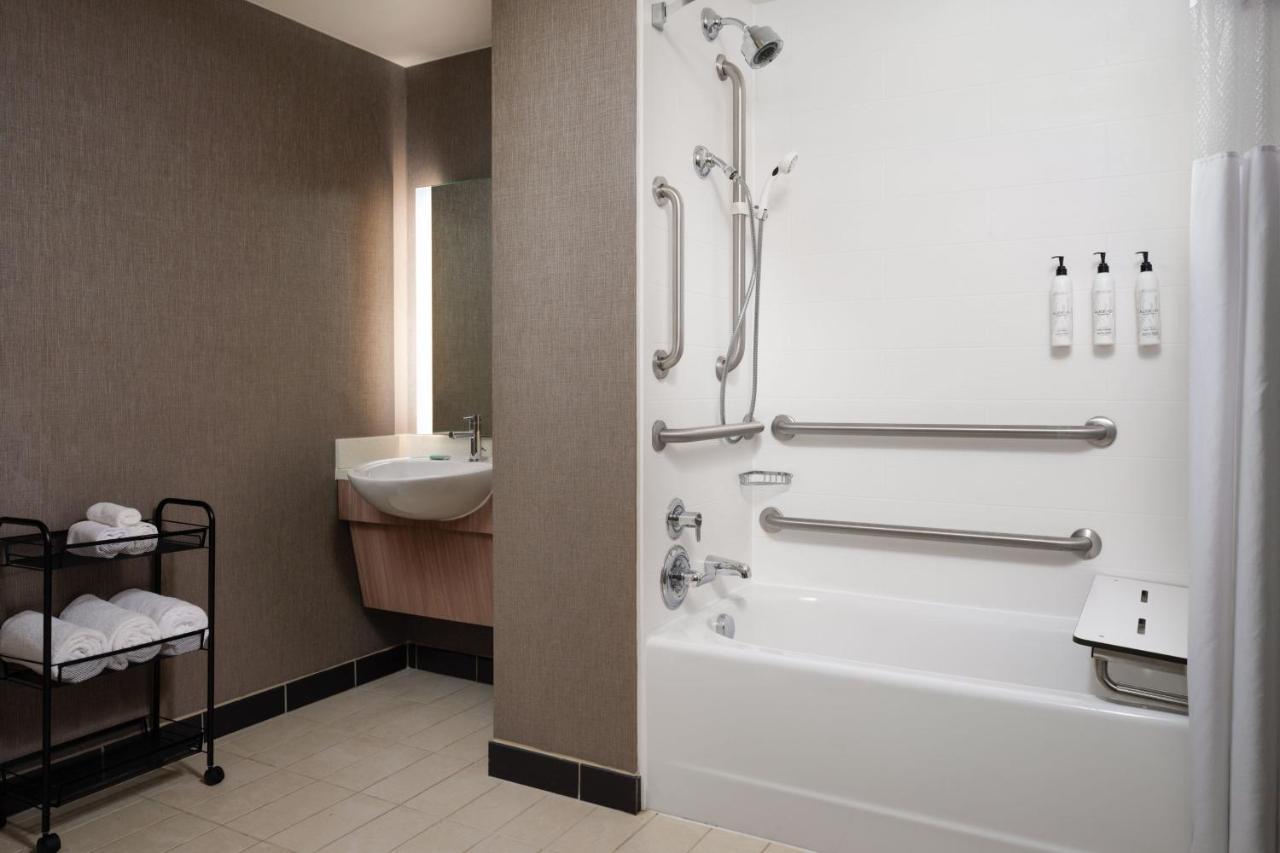 Springhill Suites Minneapolis-St. Paul Airport/Mall Of America Bloomington Exterior photo
